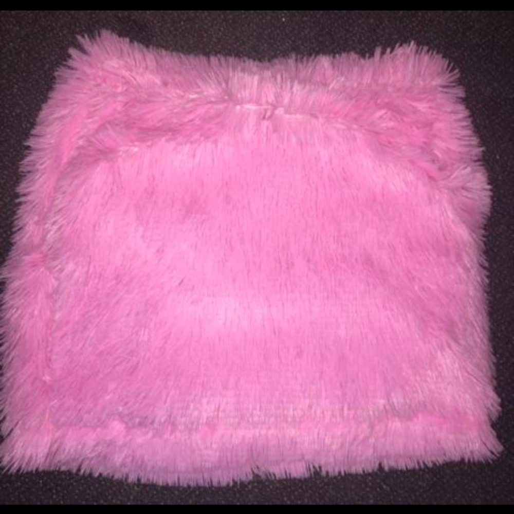Pink fuzzy mini skirt, size xl/12.